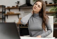 Home office ergonómia: 7 tipp a hát és nyakfájás ellen Homeoffce tippek